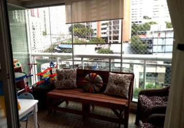 Excelente apartamento na rua de referencia, no morumbi.