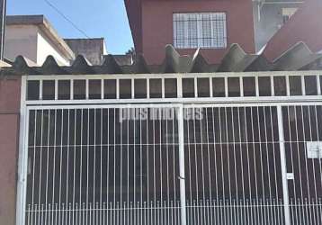 Sobrado de 160m² em rua tranquila - vila marari