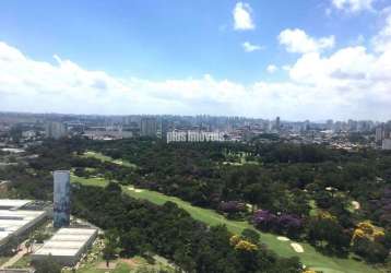 Cobertura cena golf com vista espetacular