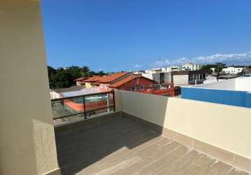 Casa na avenida costa azul com 3 quartos e 3 banheiros varanda, hall e churrasqueira