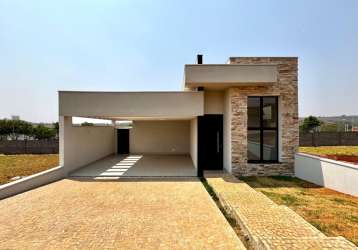 Casa com 3 suítes, piscina e 4 vagas à venda no terras de santa marta - ilha das acácias