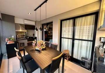 Título para o anúncio: apartamento mobiliado de alto padrão com varanda gourmet e planejados no centro de araraquara