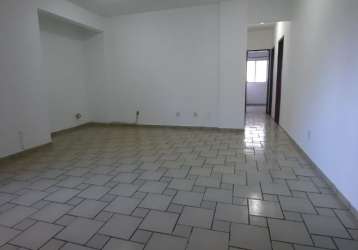 Apartamento em petrópolis com 3 quartos