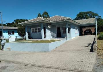 Casa na serra gaúcha com 2 suites.