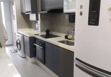 Apartamento impecável de 62m² de 2 dormitórios á venda