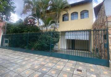 Casa com 4 quartos à venda na avenida guarapari, 760, santa amélia, belo horizonte por r$ 1.499.000