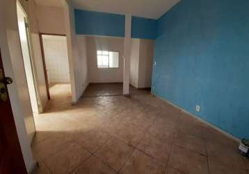 Casa comercial com 6 salas para alugar na irineu pinto, 20, venda nova, belo horizonte por r$ 1.600