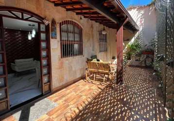 Casa com 4 quartos à venda na rua plínio de mendonça, 190, itapoã, belo horizonte por r$ 1.270.000