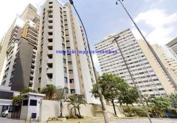 Apartamento studio 30m², 01 dormitório, 01 banheiro e 01 vaga de garagem.  condomínio com segurança, portaria, churrasqueira, piscina e academia.