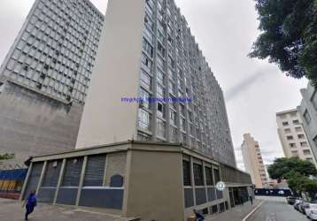 Sala conjunto comercial com 31m² e 01 banheiro.  excelente localização á 5 minutos andando para a estação do metrô luz; entre a  praça alfredo issa,