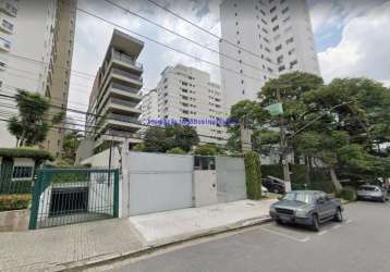 Apartamento cobertura duplex 609m², 02 dormitórios (sendo suítes), 03 banheiros e 06 vagas na garagem.   condomínio com portaria 24hrs.