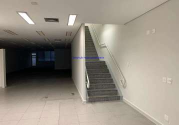 Loja 557m², 03 banheiros.  excelente localização á 5 minutos andando para a estação do metrô república; entre a rua do boticário, largo do paissandu