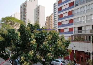 Apartamento 81m², 02 dormitórios e 02 banheiros.  condomínio com portaria.  excelente localização á 5 minutos andando para a estação do metrô