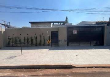 Casa com 4 quartos à venda na rua doutor adeir ávila de andrade, 217, parque residencial rita vieira, campo grande, 200 m2 por r$ 1.500.000