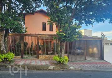 Casa com 4 quartos à venda na sobral, 257, santa lúcia, belo horizonte por r$ 2.500.000