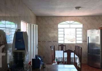 Casa com 4 quartos à venda no celvia, vespasiano  por r$ 340.000