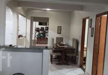 Casa com 3 quartos à venda em caieiras, vespasiano  por r$ 450.000