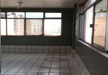 Sala comercial , medindo 34m², nascente, no centro comercial.