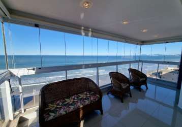 Apartamento de luxo frente mar com área goumet