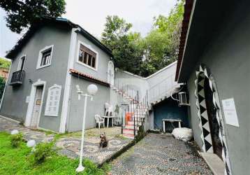 Casa de condomínio 3 quartos, sendo 1 suíte