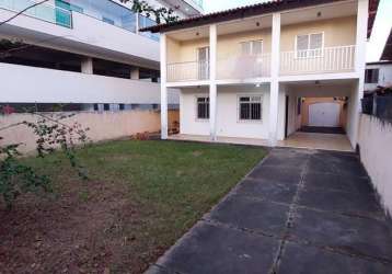 Casa com 3 dormitórios à venda, 360 m² por r$ 1.000.000,00 - braga - cabo frio/rj