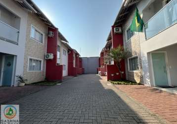 Sobrado semi mobiliado no bairro itoupavazinha