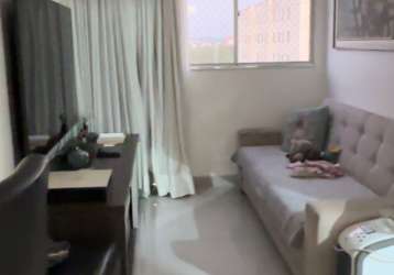 Lindo apartamento condomínio miraflores