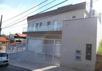 Salão comercial + 2 apartamentos