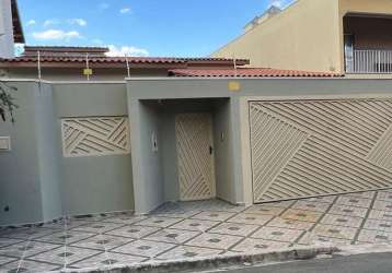 Casa térrea, para locação, 3 dormitórios, 1 suíte, área gourmet, jardim regina, indaiatuba.