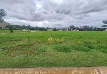 Terreno residencial à venda, com 360 m², plano, no condomínio villa sapezal, indaiatuba.