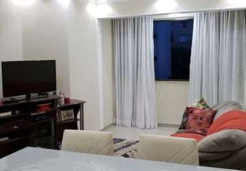 Apartamento no costa azul com 3|4, 01g e 86m² (porteira fechada)