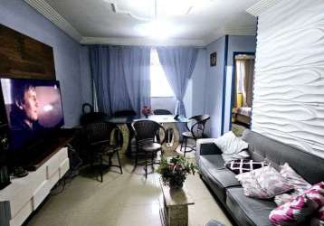 Vendo lindo apartamento no condomínio sol poente.