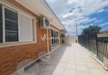 Casa comercial à venda na pedro russi, 37, vila papelão, valinhos, 237 m2 por r$ 899.000