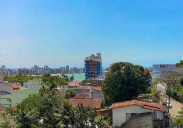 Apartamento á venda, 3 quartos, 1 suíte, 3 banheiros, 1 vaga garagem.