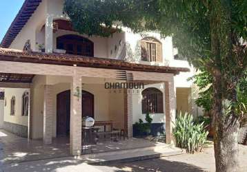 Casa duplex à venda na praia do morro próximo da praia e comercio