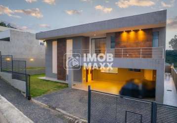 Luxuosa casa no cond. quintas do sol com 4 suítes e 430m²