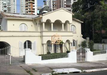 Casa com 6 dormitórios à venda por r$ 2.650.000,00 - pacaembu - são paulo/sp