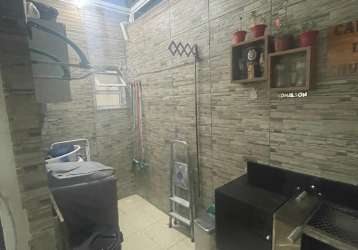 Apartamento com 2 dormitorios sendo uma suite e cozinha   integrada a sala de estar e espaço de churrasqueira  ecológica