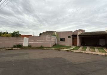 Casa de luxo com piscina e churrasqueira no condomínio residencial eldorado - são carlos