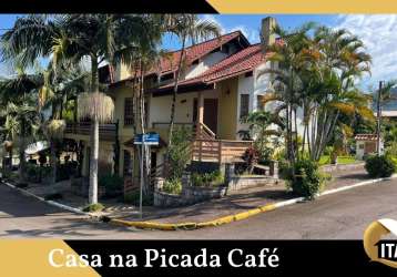 Casa na picada café