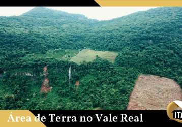 Área de terra no vale real