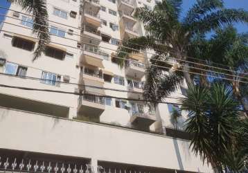 Apartamento centro rio, 3 quartos, dependências completas, condomínio com total infraestrutura, melhor localização do centro rio, vaga de garagem na escritura, 67m², com sala 2 ambientes, sacada, cozi