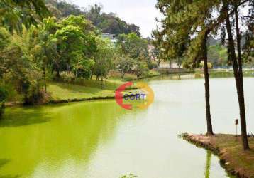 Lote com vista para o lago em condomínio á venda em arujá!!!