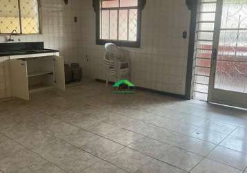 Casa para alugar na rua conego amando, 398, são josé, mariana