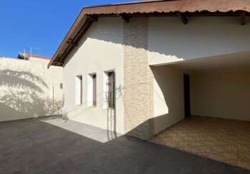 Casa com 3 dormitórios à venda, 141 m² por r$ 390.000,00 - vila brasil - pirassununga/sp