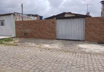 Casa com 2 quartos bem localizada no conjunto santarém