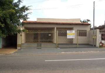 Casa para alugar na avenida tiradentes, itamaraty, anápolis, 120 m2 por r$ 2.500