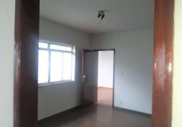 Casa com 3 quartos à venda na travessa carlos gomes, setor central, anápolis, 120 m2 por r$ 550.000