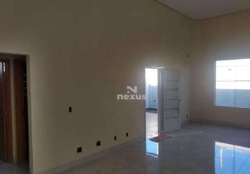 Casa com 3 quartos sendo 1 suíte com closet à venda, 132 m² por r$ 570.000 - gsp life - uberlândia/mg