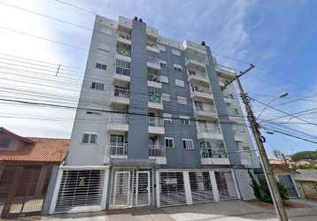 Ótimo kitnet em ótima posição solar (norte) no bairro santa lucia!!  conta com 01 dormitório, sala e cozinha conjugadas, área de serviço e banheiro social.  edifício com elevador.  com gás central.  á